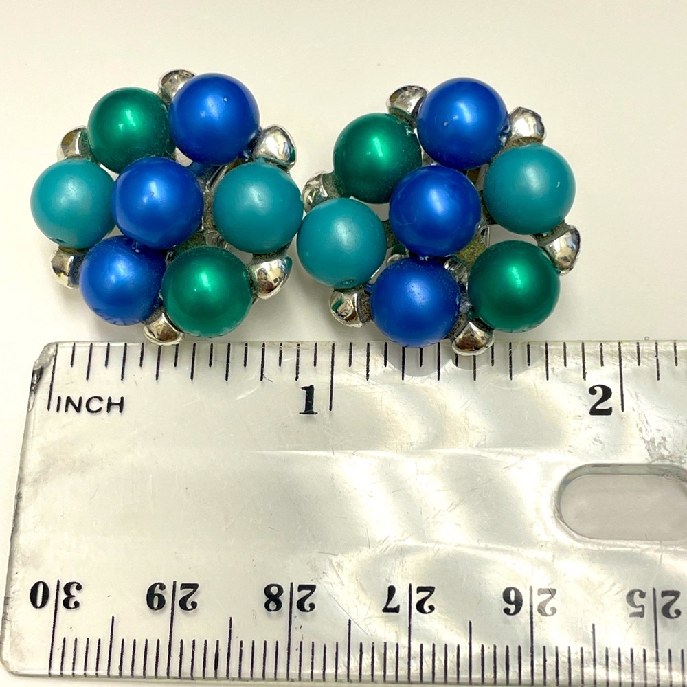 Vintage Earrings - Picture 4 of 4